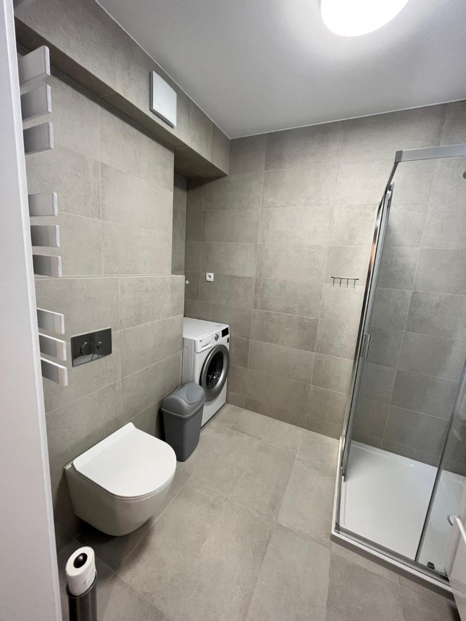 Apartament Julia 1-4 Os Starowapiennikowa 42A Z Balkonem Ze Sniadaniem Kontynentalnym Кельце Экстерьер фото