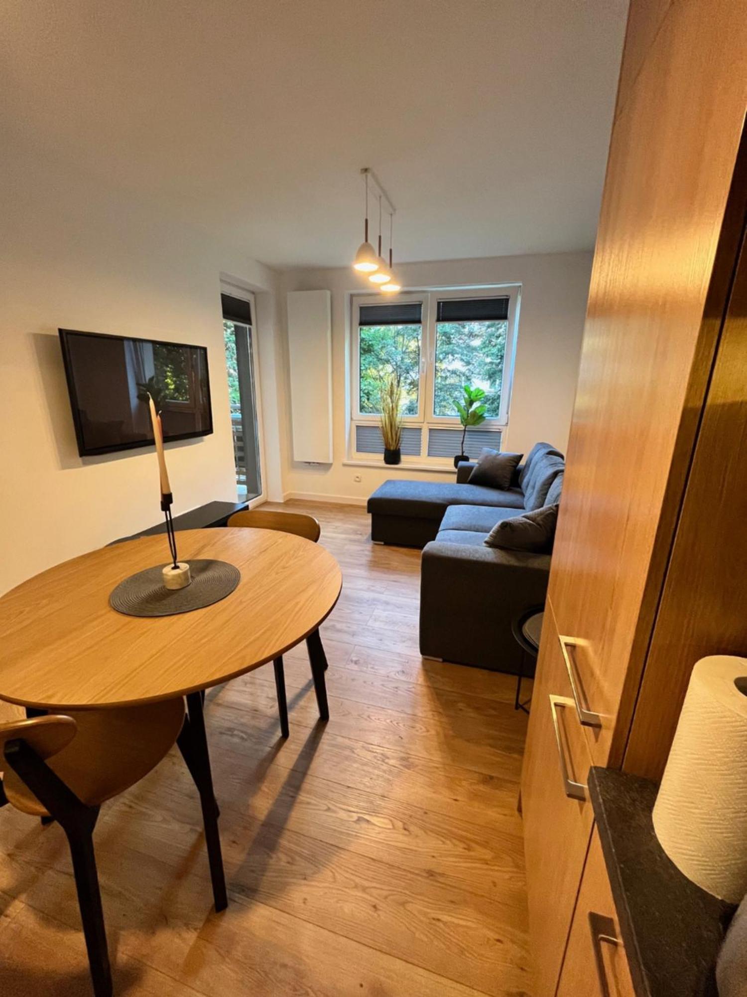 Apartament Julia 1-4 Os Starowapiennikowa 42A Z Balkonem Ze Sniadaniem Kontynentalnym Кельце Экстерьер фото